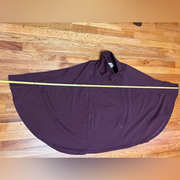 UGG Charlynne Poncho Drawstring Funnel Neck Pouch Pocket Burgundy Maroon sz XS/S - Picture 9 of 14